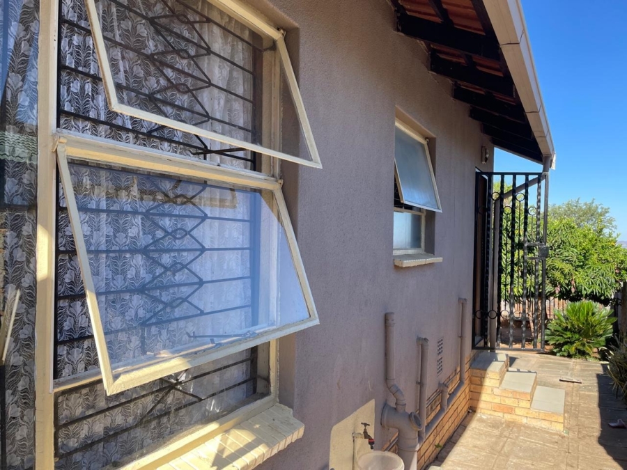 3 Bedroom Property for Sale in Tlhabane West North West